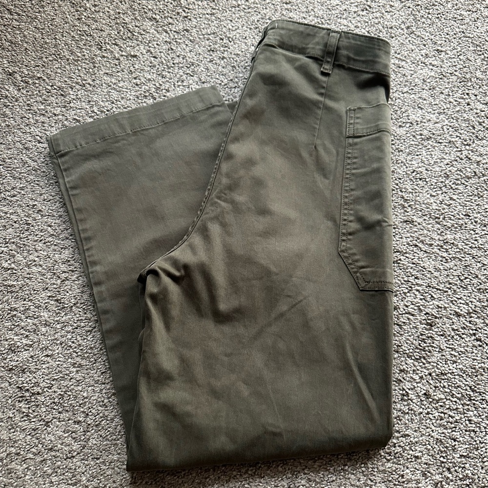 Frame pants